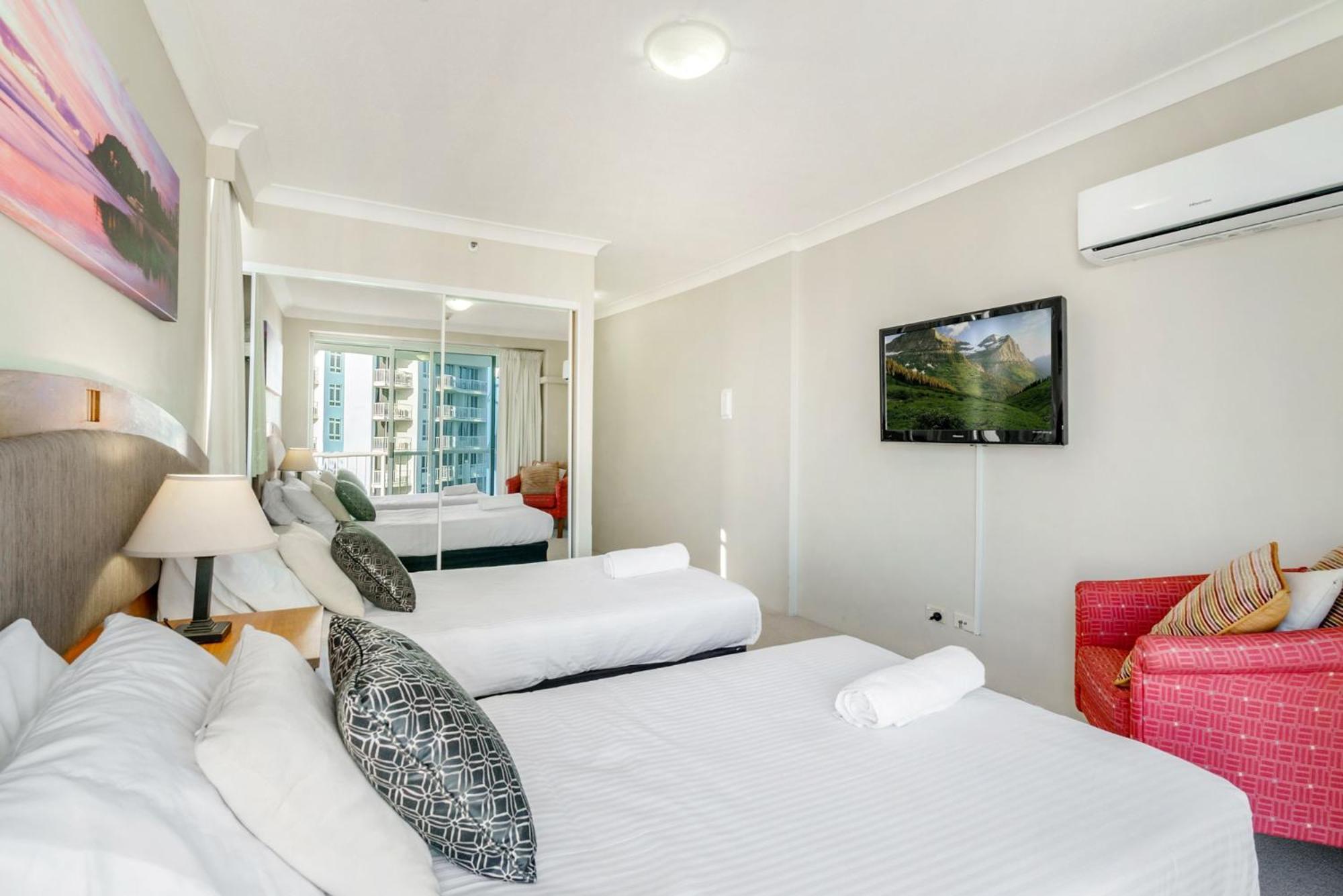 Ocean View 2-bed With Pools, Spa, Sauna, Gym & Bbq
