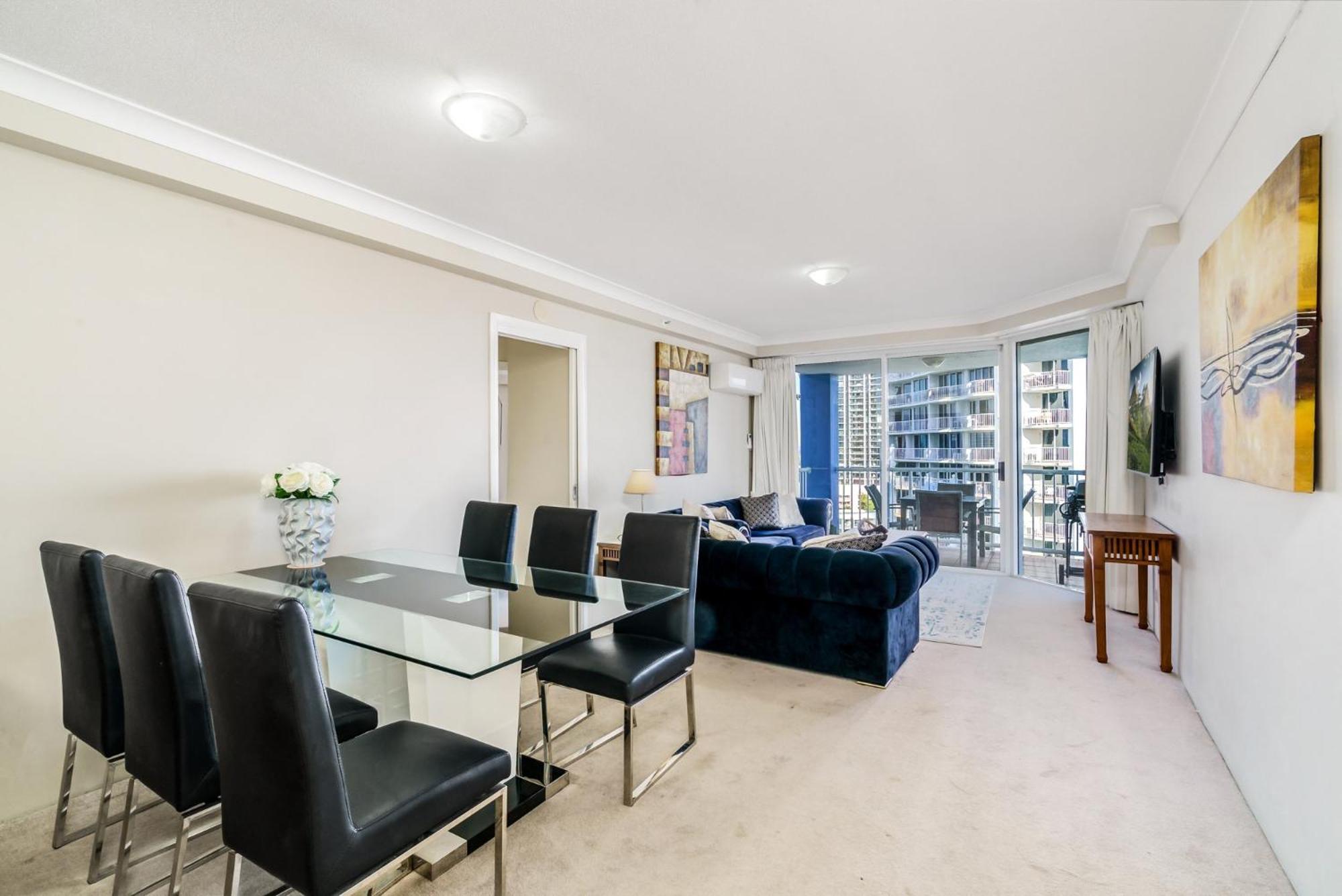 Ocean View 2-bed With Pools, Spa, Sauna, Gym & Bbq Apartment *