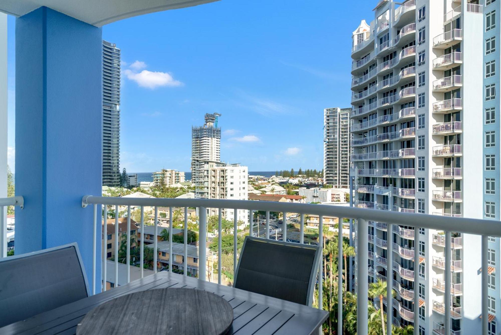Ocean View 2-bed With Pools, Spa, Sauna, Gym & Bbq * Gold Coast