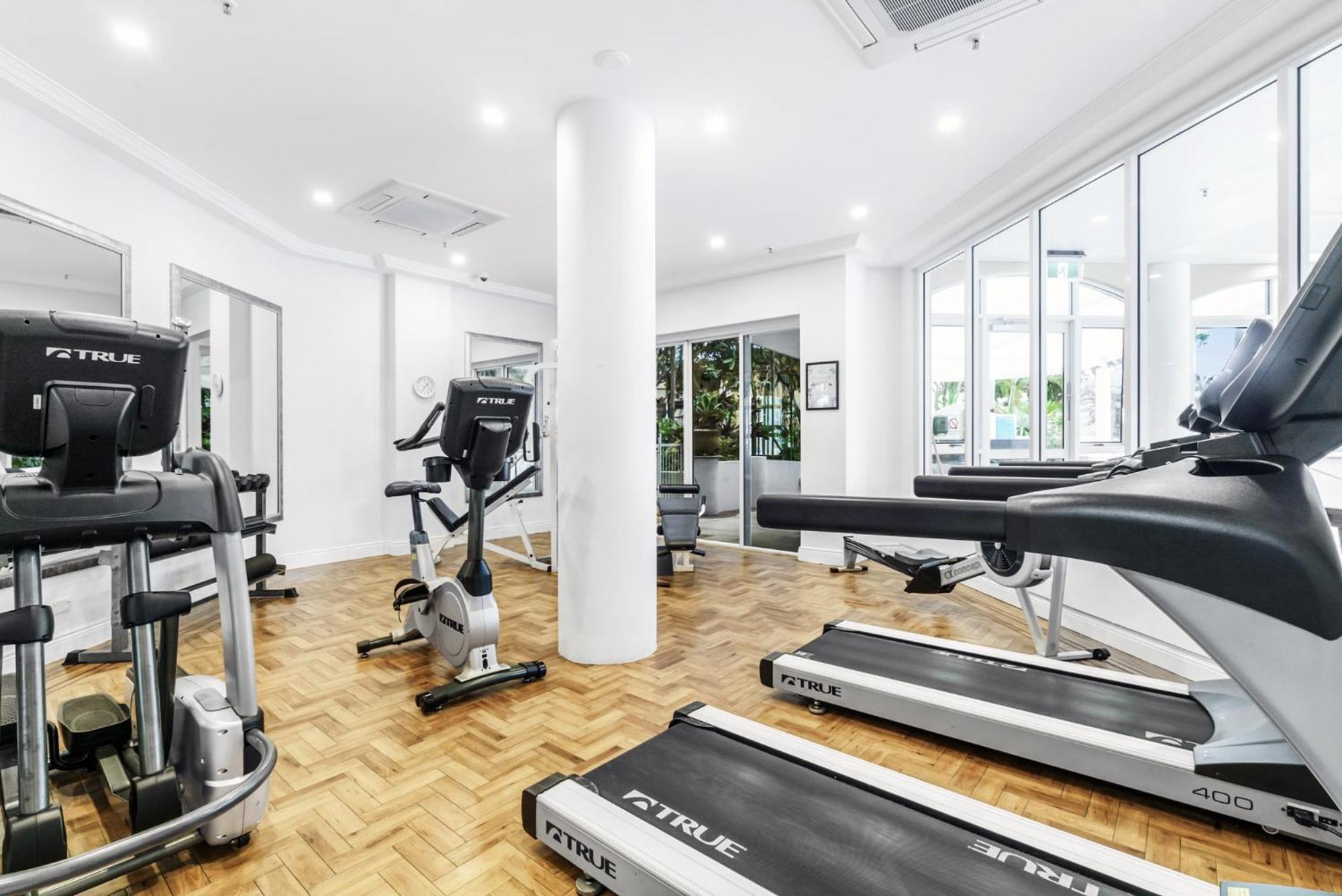 Ocean View 2-bed With Pools, Spa, Sauna, Gym & Bbq