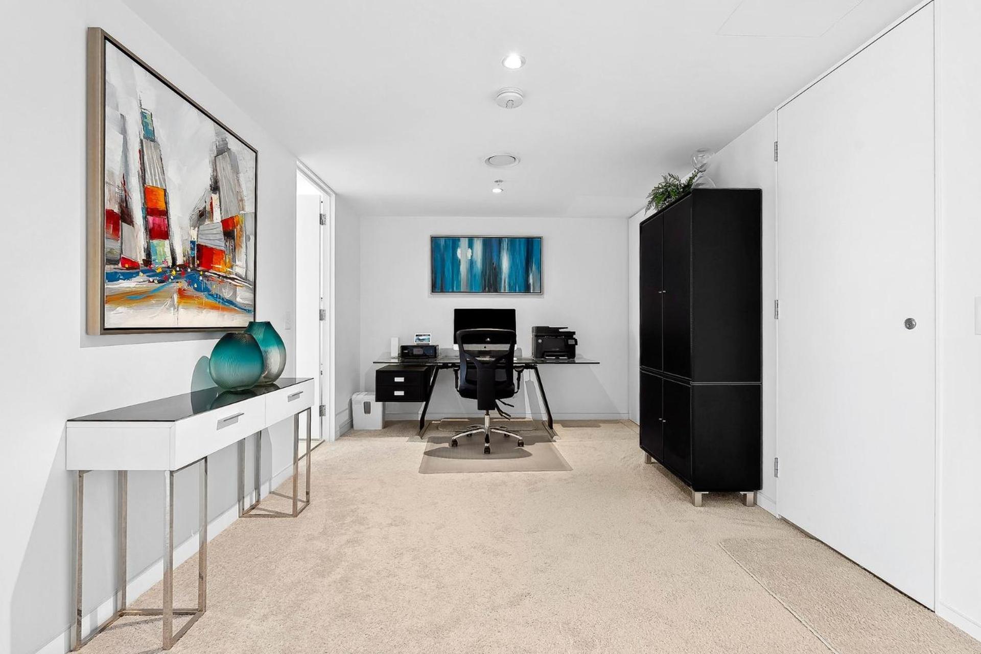 Luxury Sky High 1 Bedroom Escape With Ocean Views Apartment *