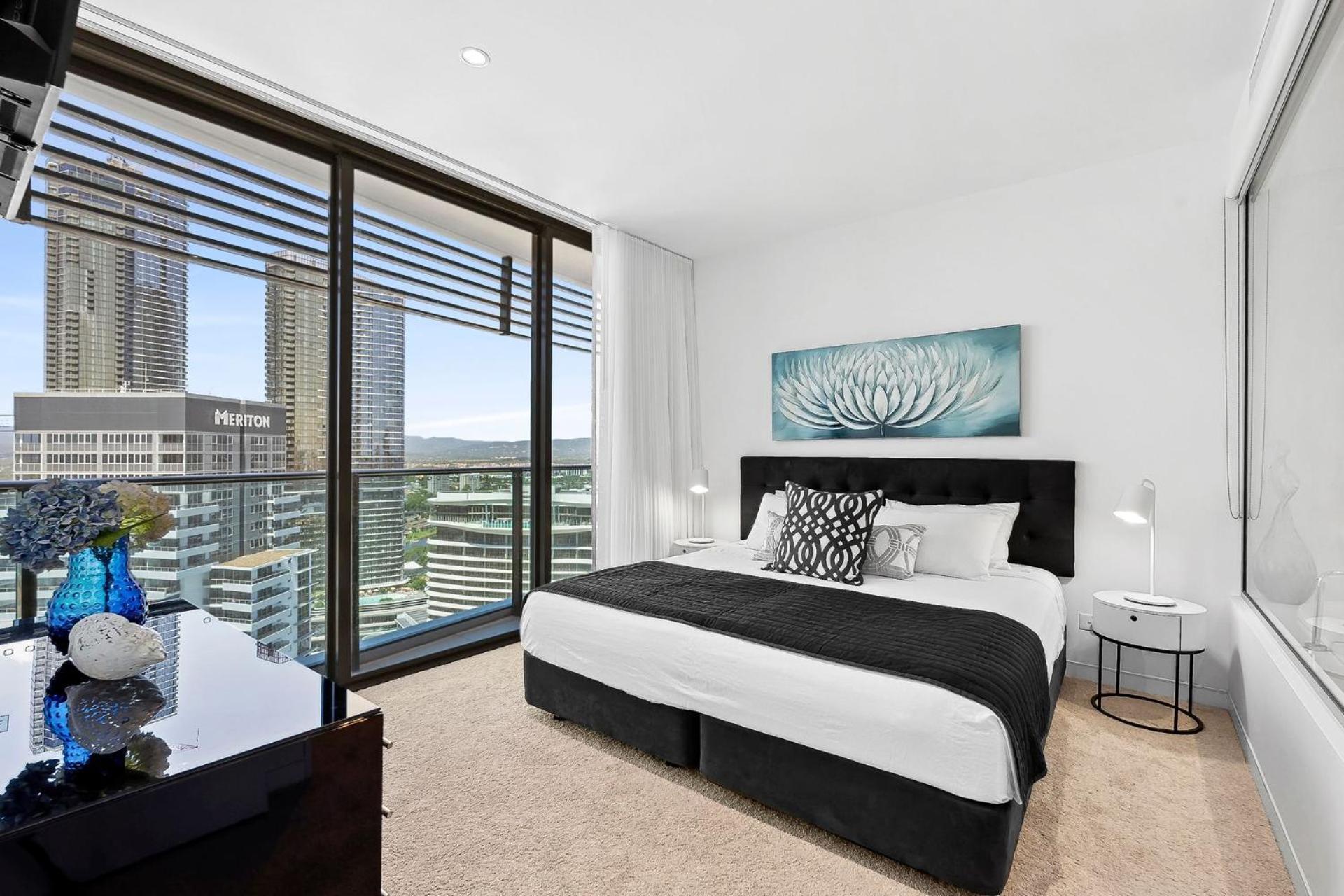 Luxury Sky High 1 Bedroom Escape With Ocean Views * Gold Coast