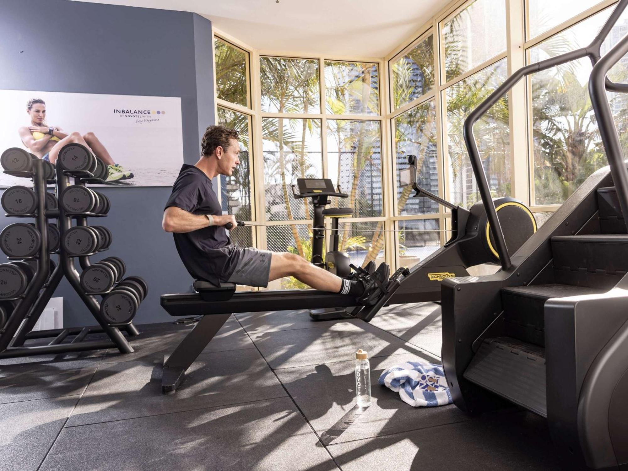 Novotel Surfers Paradise Hotel 4*