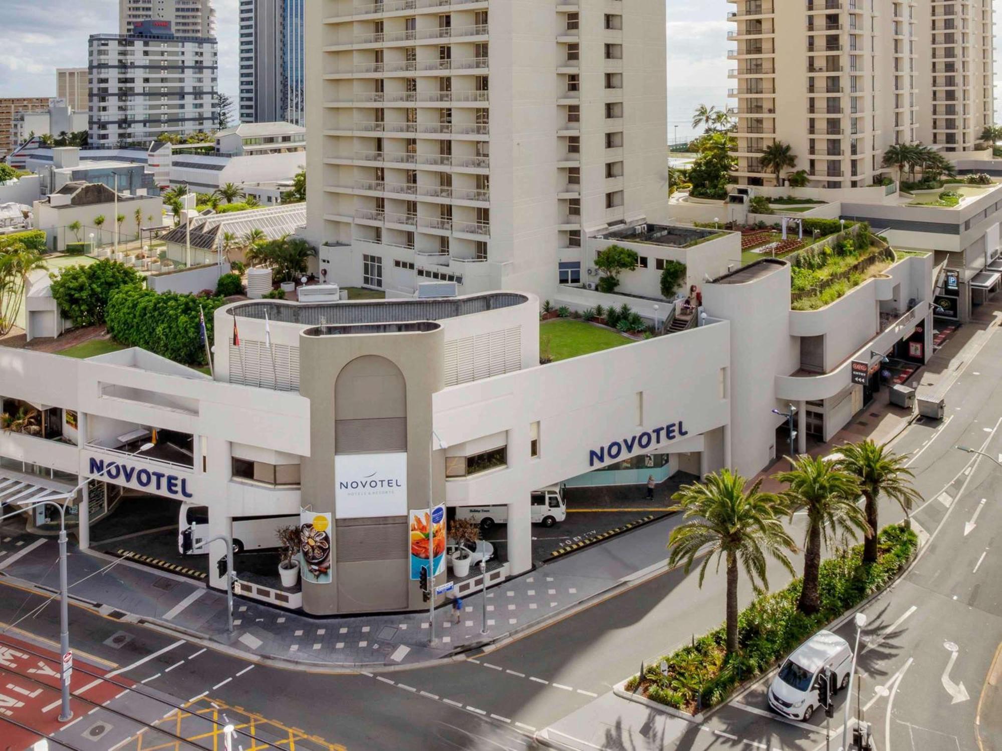 Novotel Surfers Paradise 4*