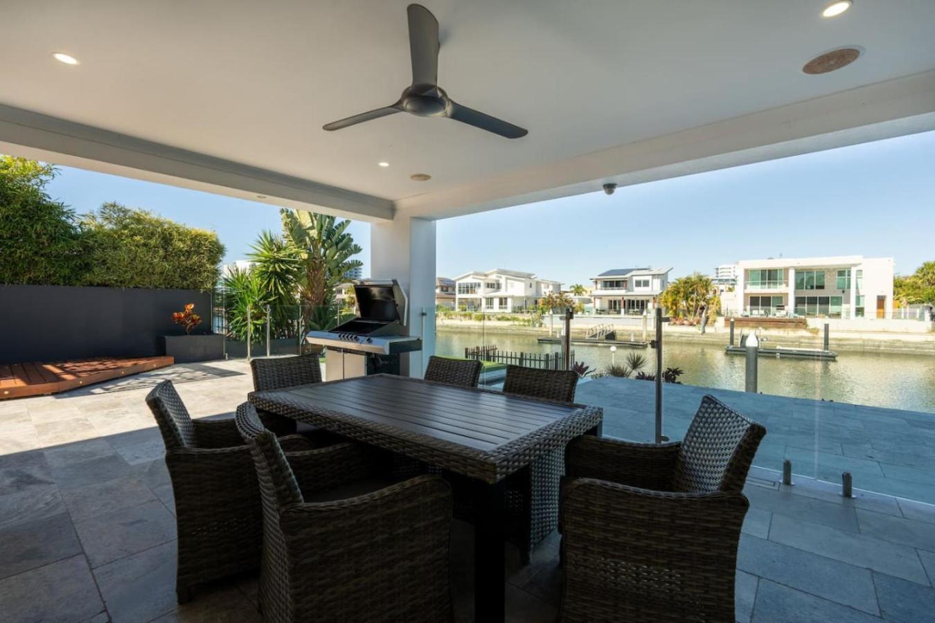 North Quay Waterfront Family Pool * Gold Coast