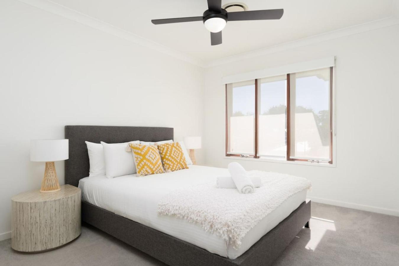 North Quay Waterfront Family Pool Gold Coast