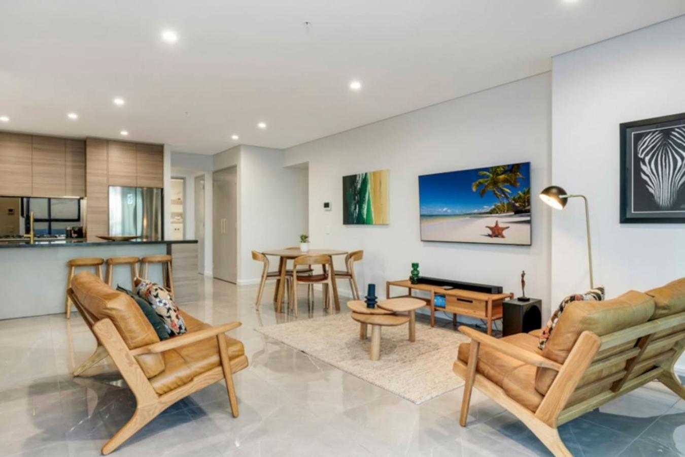 Sky In Surfers Paradise With Panoramic Views