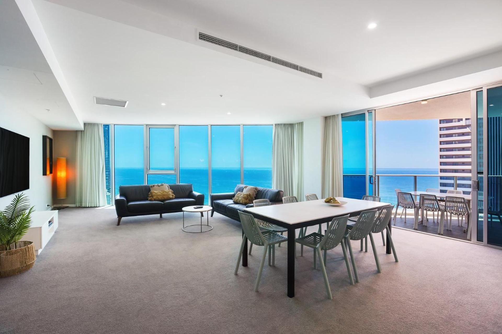 Apartment Number 1 H Residences - Wifi, Parking & By Holidays *