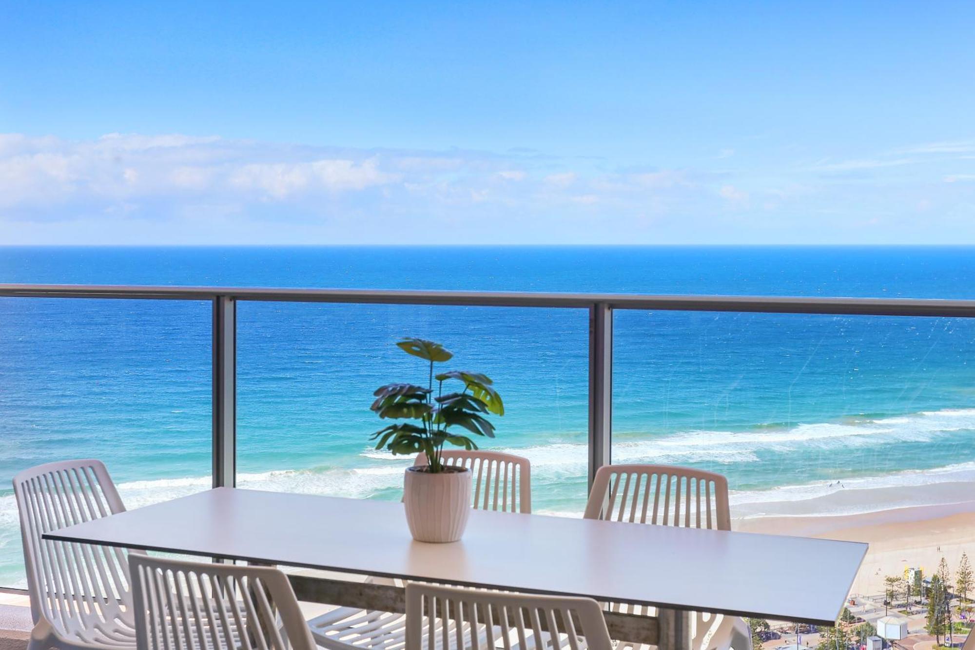 Number 1 H Residences - Wifi, Parking & By Holidays Apartment Gold Coast