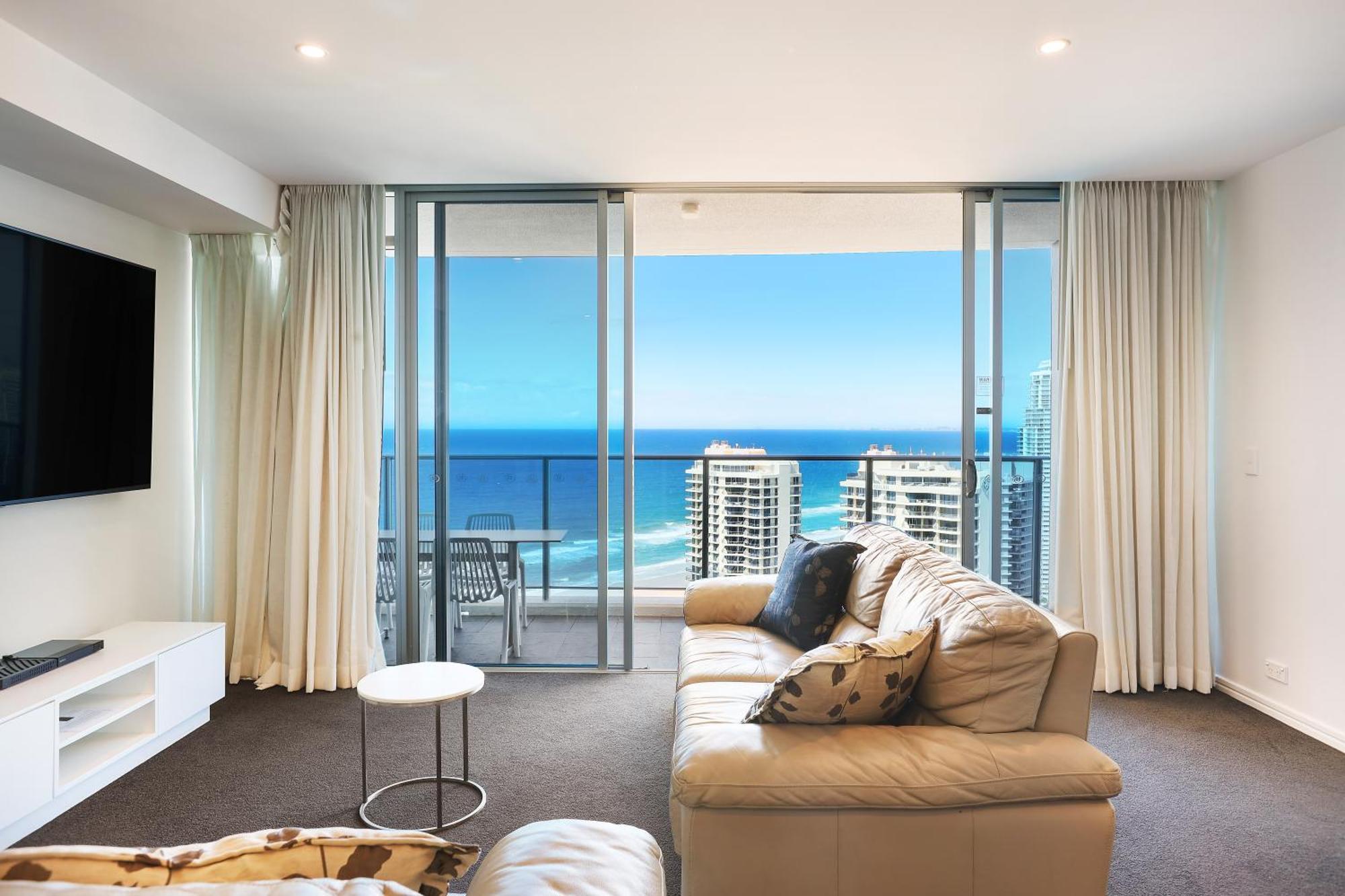 Apartment Number 1 H Residences - Wifi, Parking & By Holidays *
