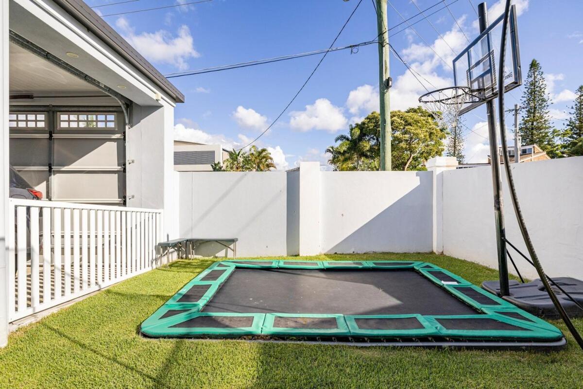Casa de férias Chic Coastal Waterside Stunner! Gold Coast