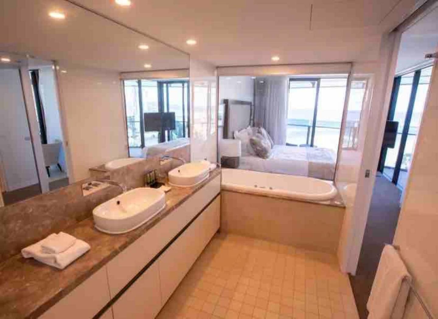 Pepper Soul Ocean View 3 Bedroom Aparthotel Gold Coast