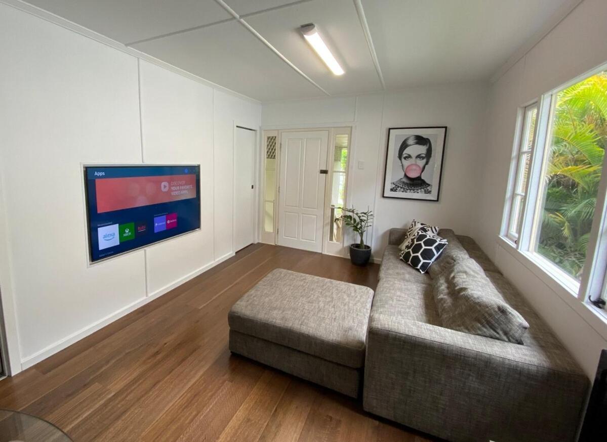 Holiday home The Burleigh House - Walk Everywhere! *