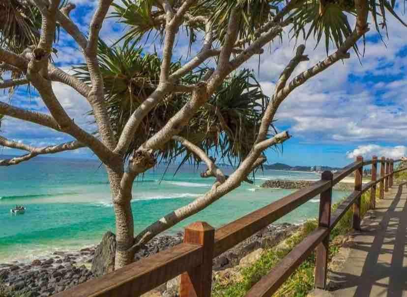 Holiday home The Burleigh House - Walk Everywhere! Gold Coast