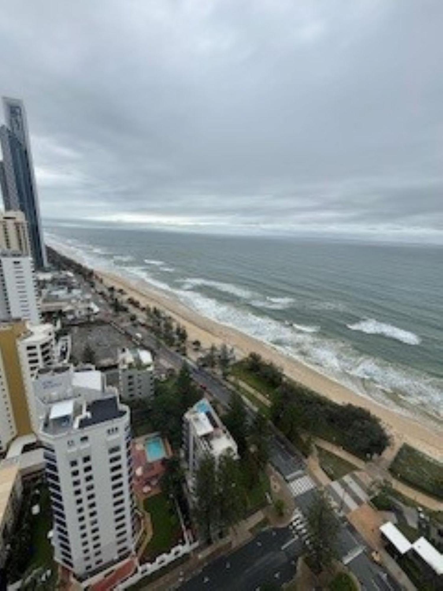 Peninsula Surfers Paradise - Hosted By Coastal Letting Apartment *