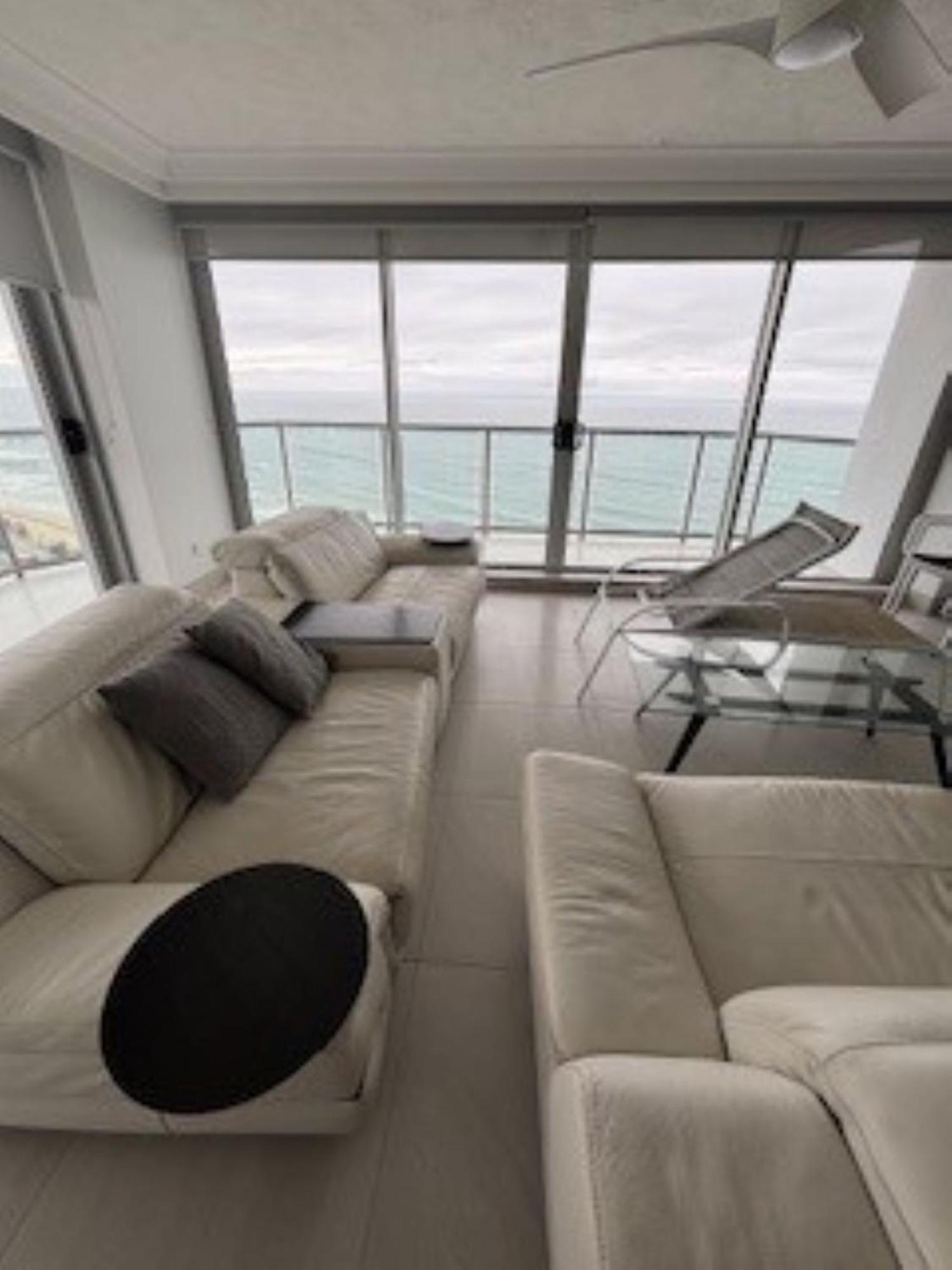 Peninsula Surfers Paradise - Hosted By Coastal Letting *