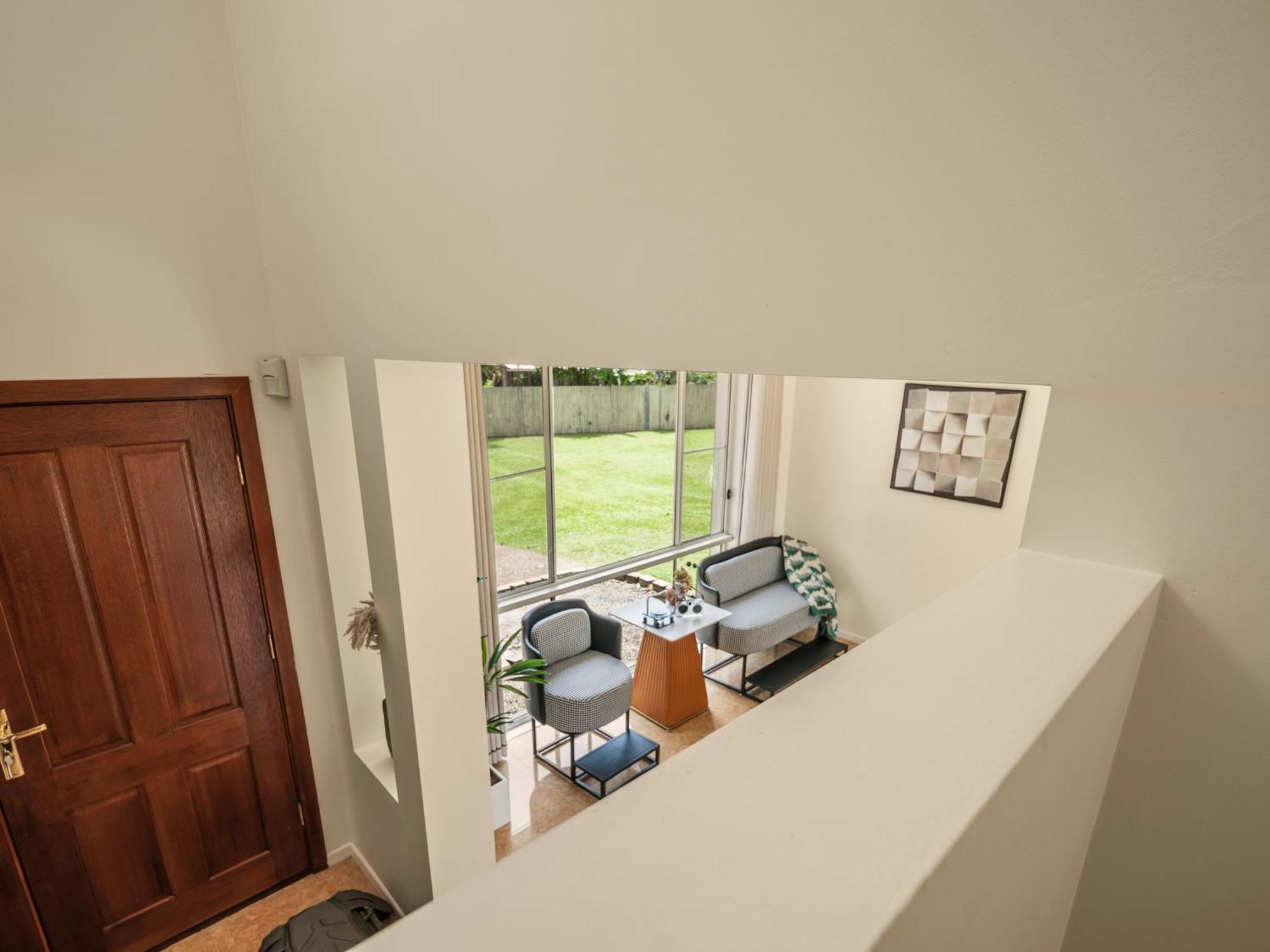 Holiday home Spacious Waterfront Retreat In Broadbeach Waters