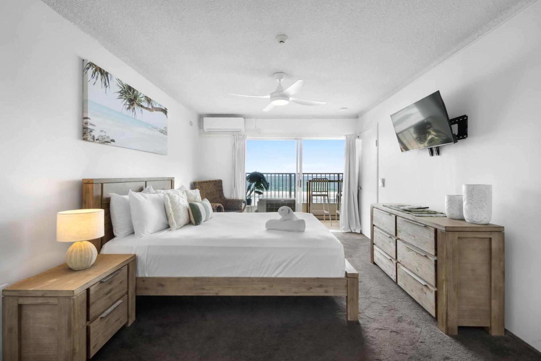 Absolute Beachfront In Paradise Apartment Gold Coast