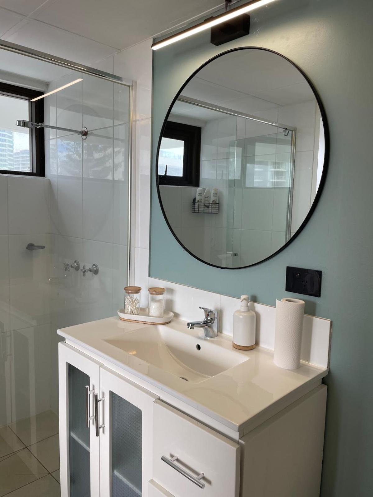 Beachfront Hideaway - Serenity By The Sea Apartment Gold Coast