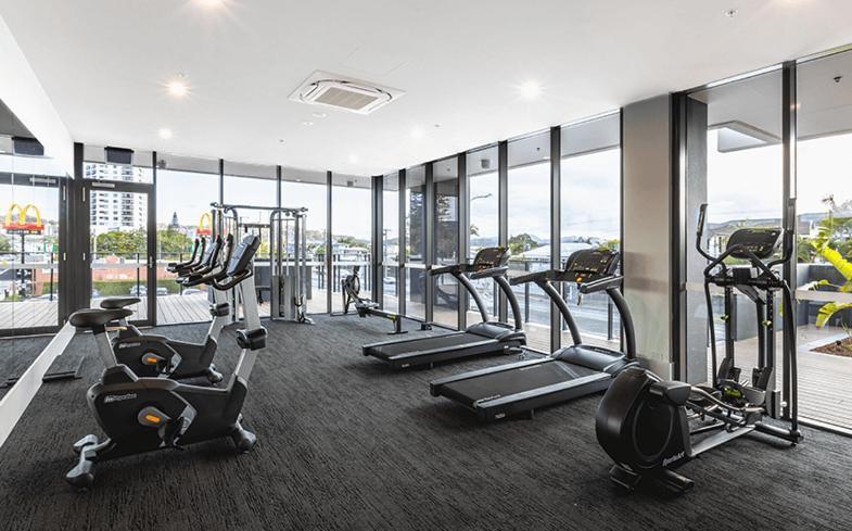 Seren - Luxury Ocean Views With Pool And Gym * Gold Coast
