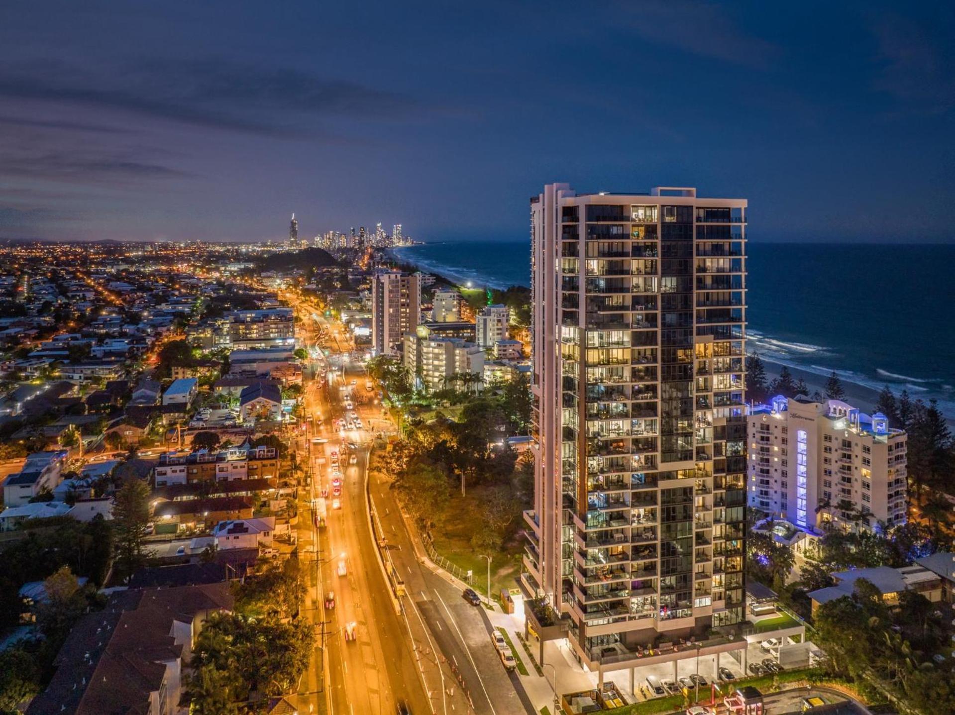 Seren - Luxury Ocean Views With Pool And Gym *