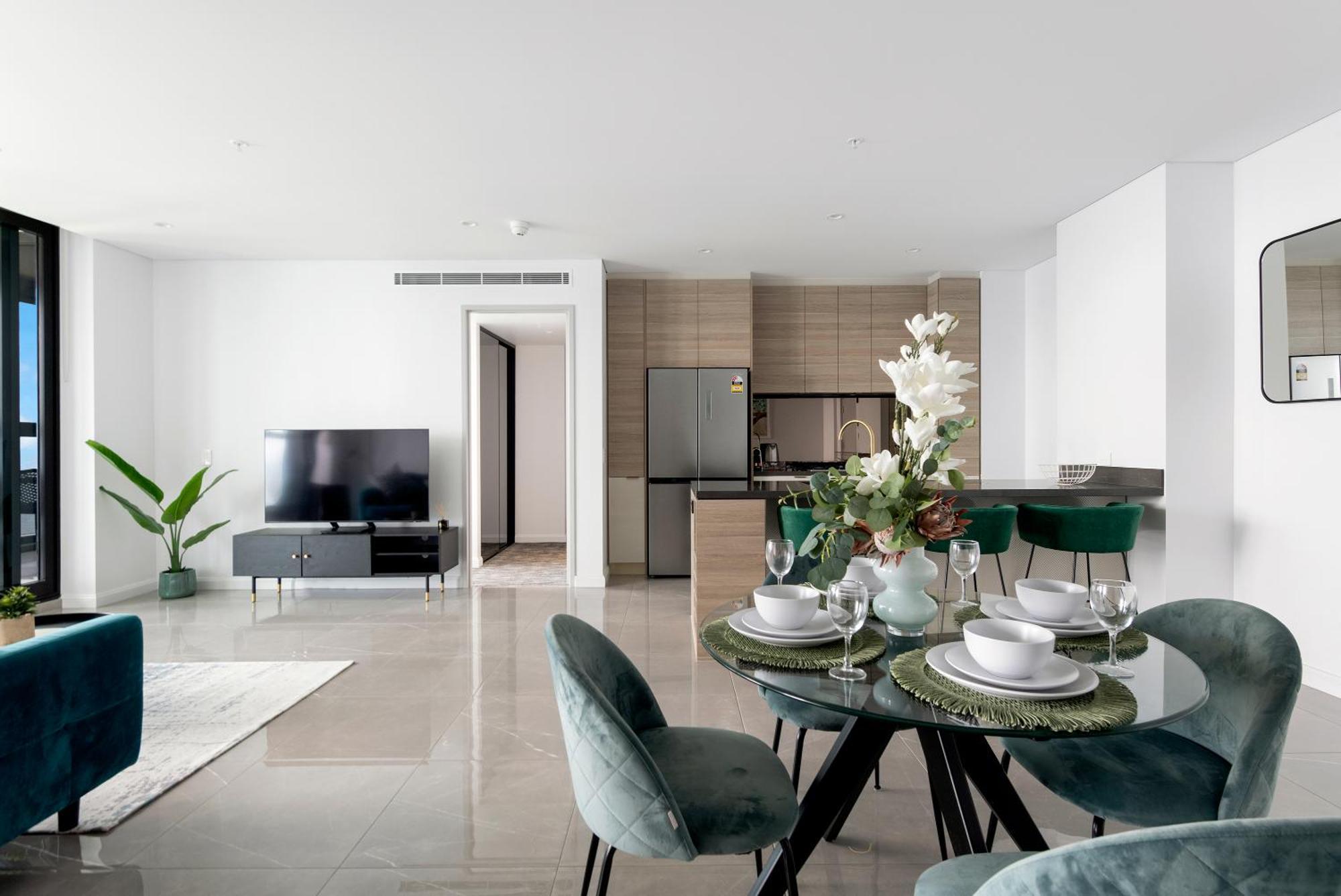 Ocean Beachfront 2 Bedroom Sky View Apartment- Lvl 40! Apartment *