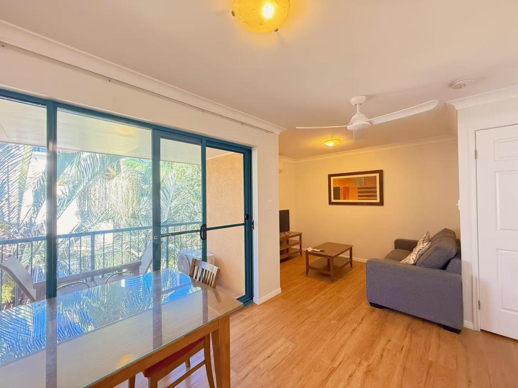 Karana Palms Aparthotel 3*