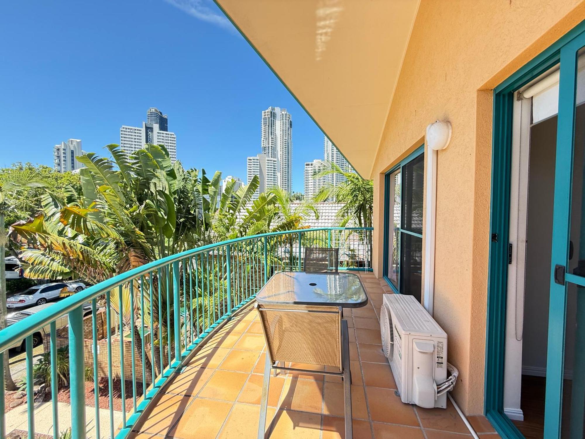 Aparthotel Karana Palms 3*