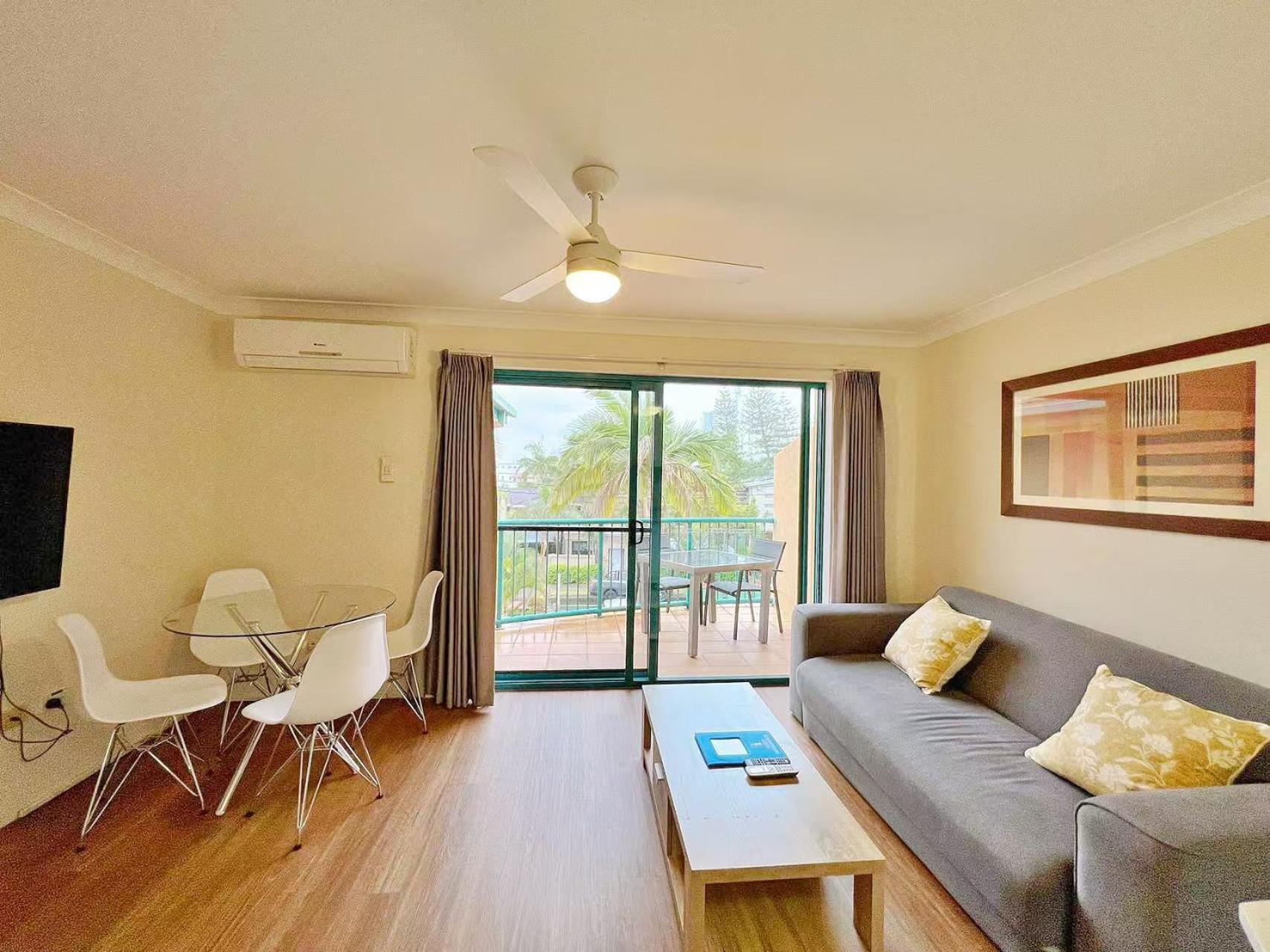 Aparthotel Karana Palms Gold Coast