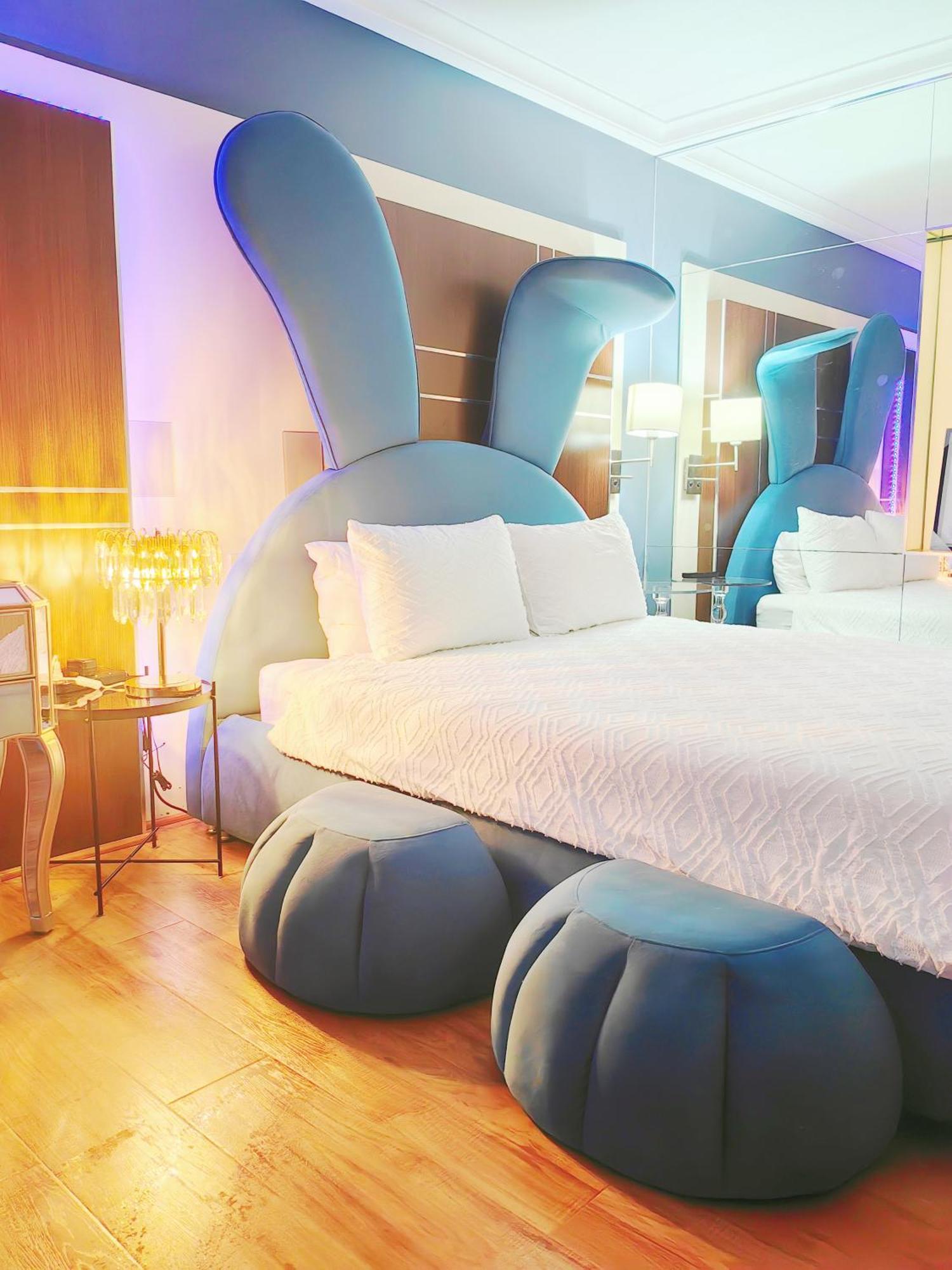 Apartment Luxury Escape! Amazing Ocean View Location Get To Everything *