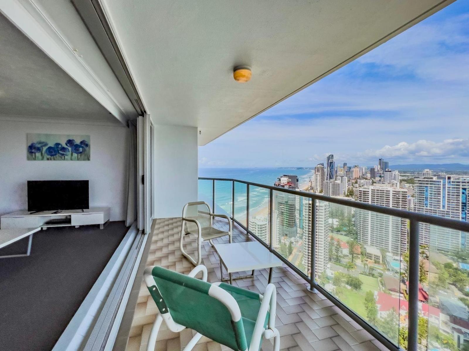 Views Level 38 Apartment *