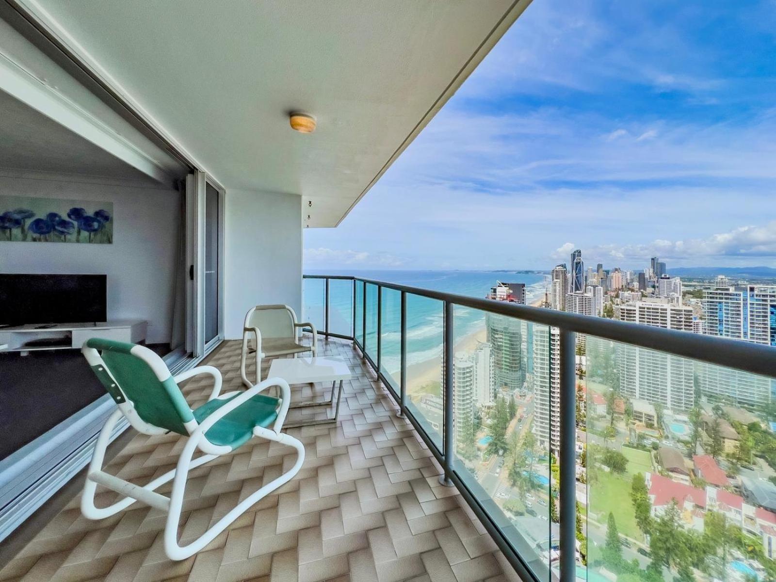 Views Level 38 Apartment *