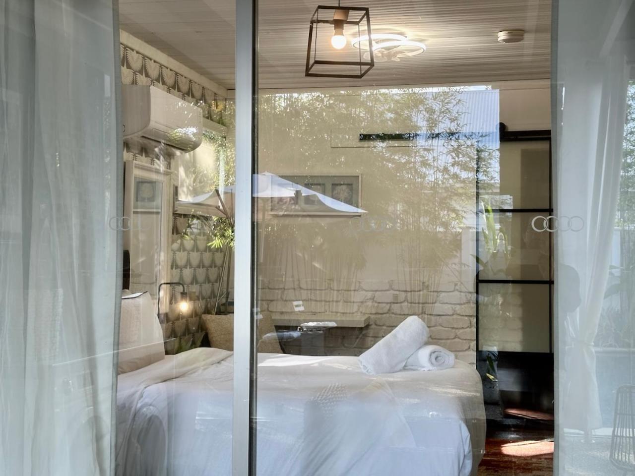 Conifer - Your Private Pool Retreat Apartment *