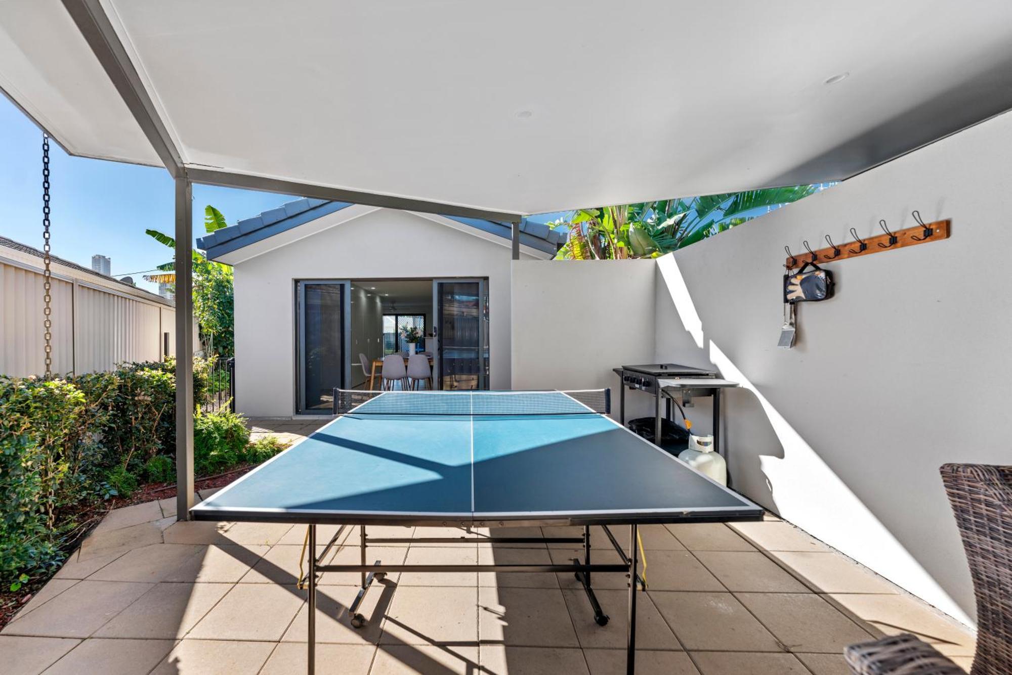 Villa Lux Waterfront With Magnesium - The Goldie *