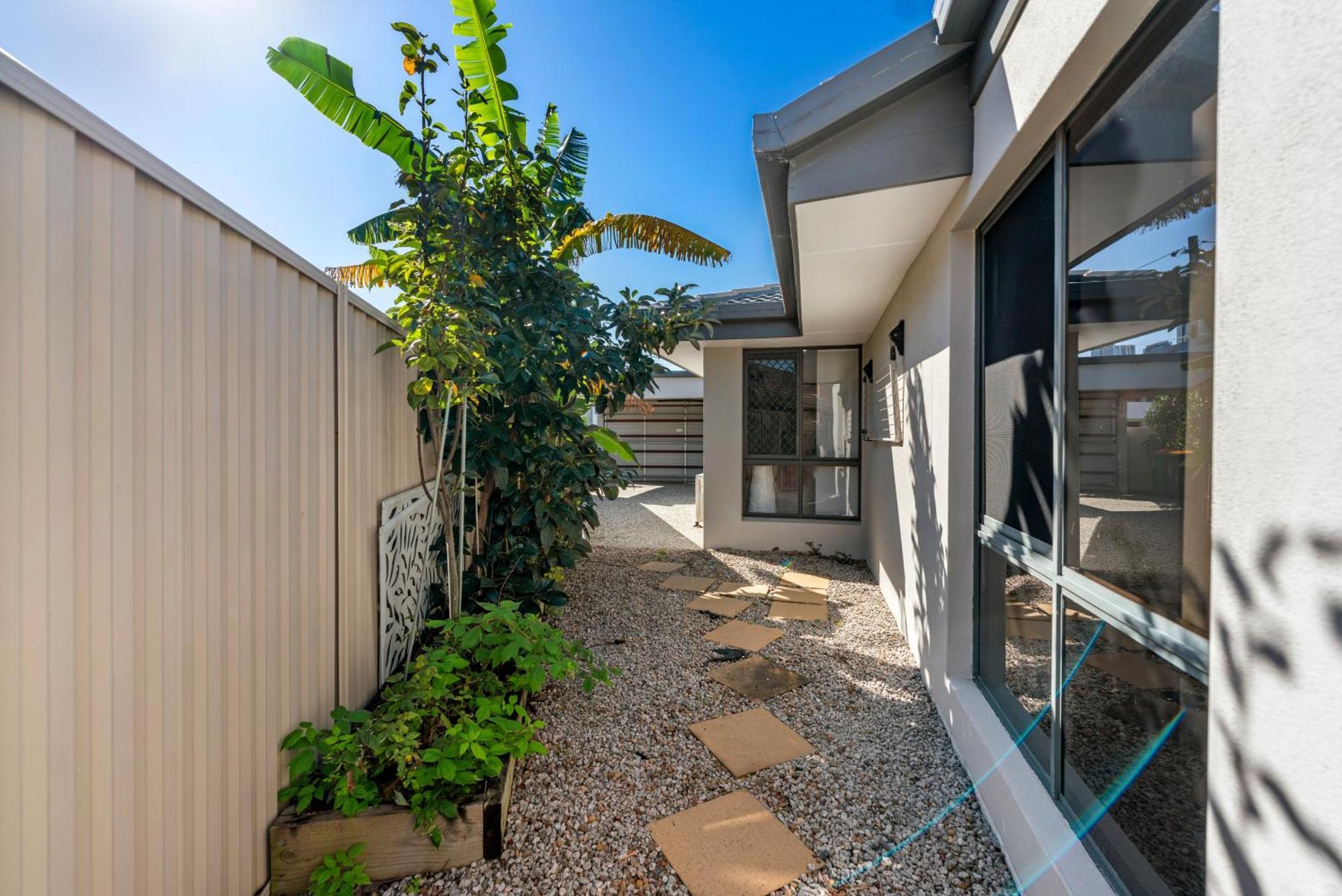 Lux Waterfront With Magnesium - The Goldie Villa *