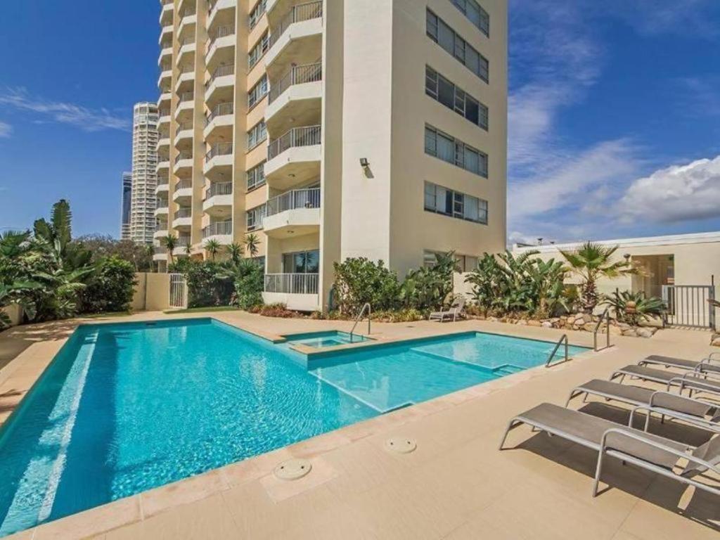 Apartamento 2 Bdrm 2 Bthrm Beachfront Surfers Paradise *