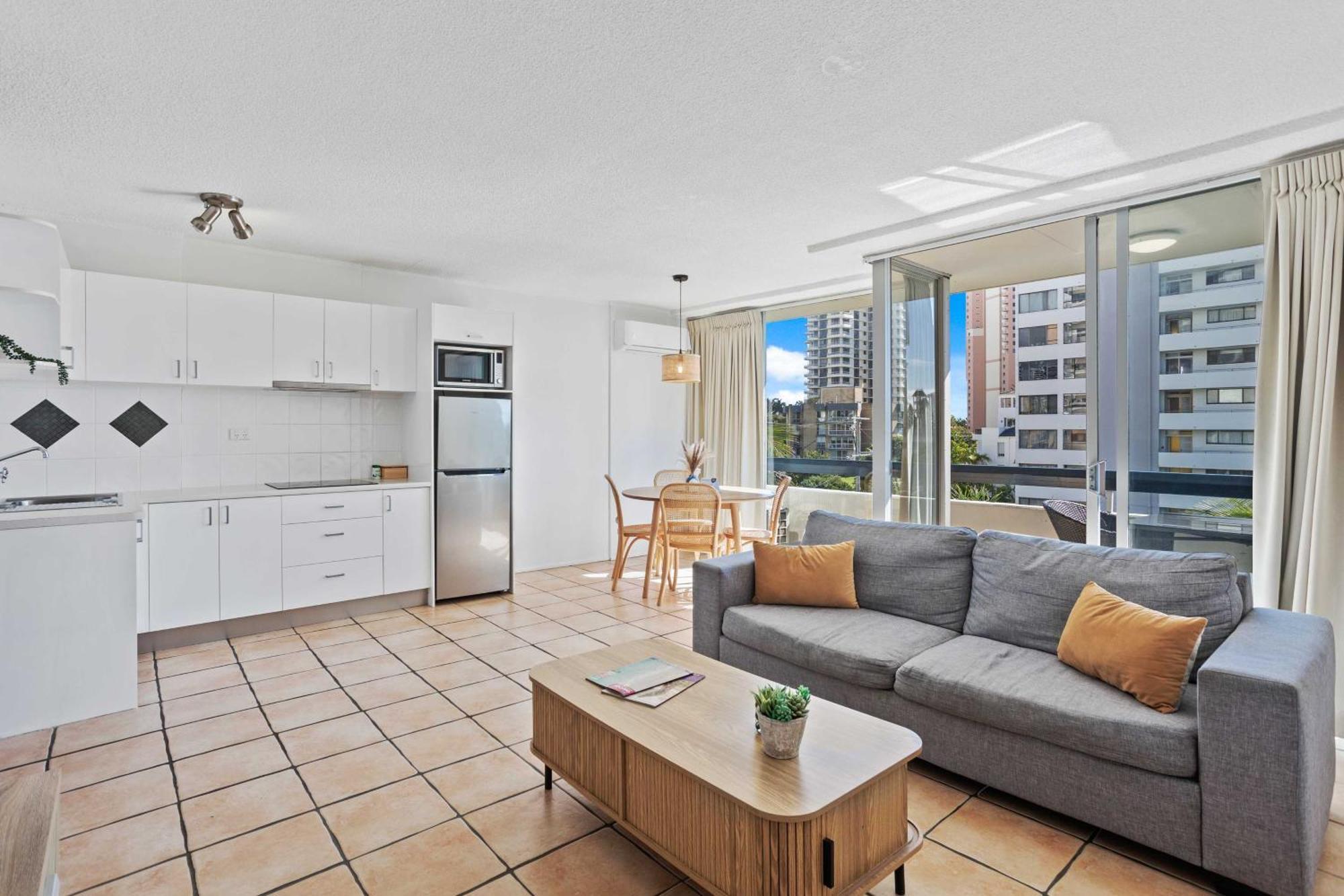 Aparthotel Hi Ho On Broadbeach Gold Coast