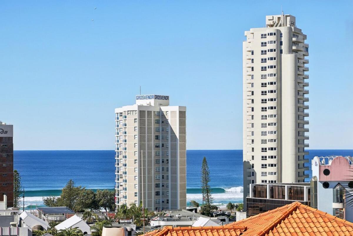 Surfers Paradise 2 Bedroom Oasis Gold Coast