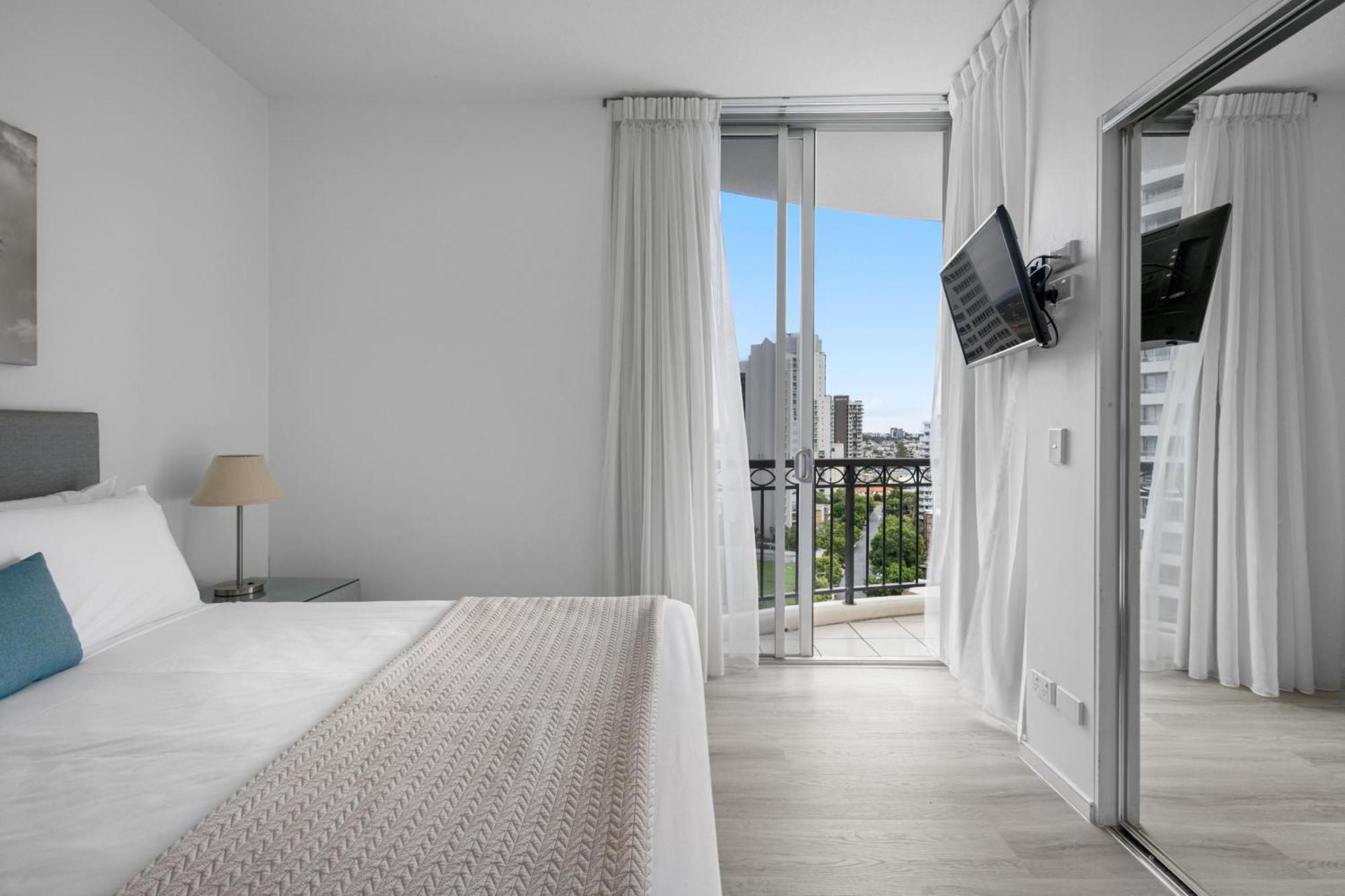 Towers Of Chevron - Private - Hosted By Coastal Letting Co. Apartment *