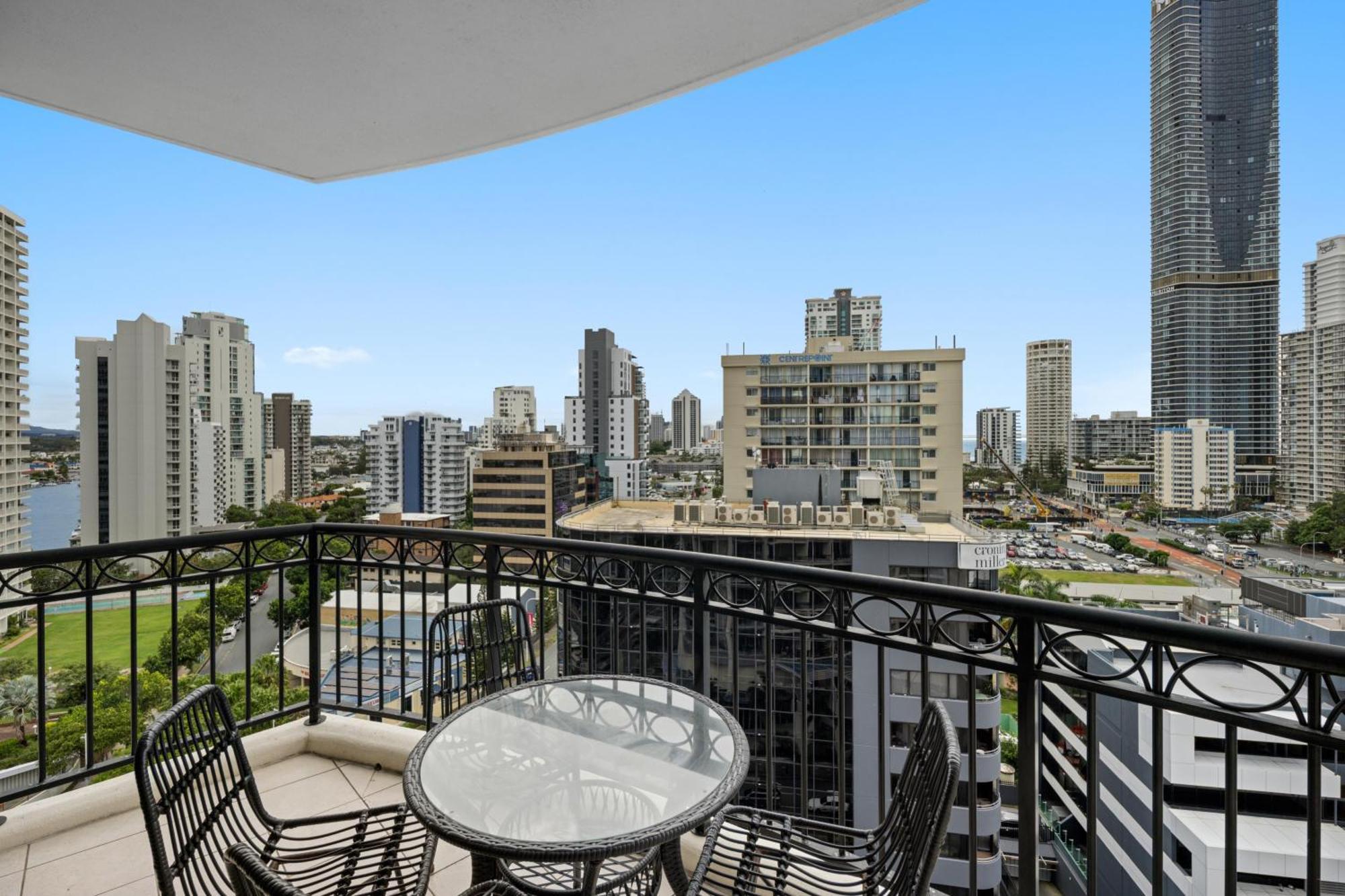 Towers Of Chevron - Private - Hosted By Coastal Letting Co. Apartment Gold Coast