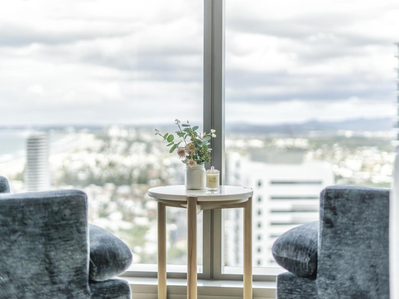 The Sub-penthouse - Ocean View 34floor 3br In Broadbeach With Parking And Pool Apartment Gold Coast