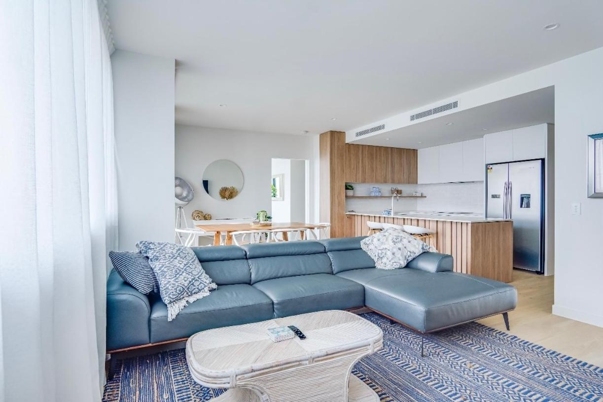 Apartment Luxury Palm Getaway