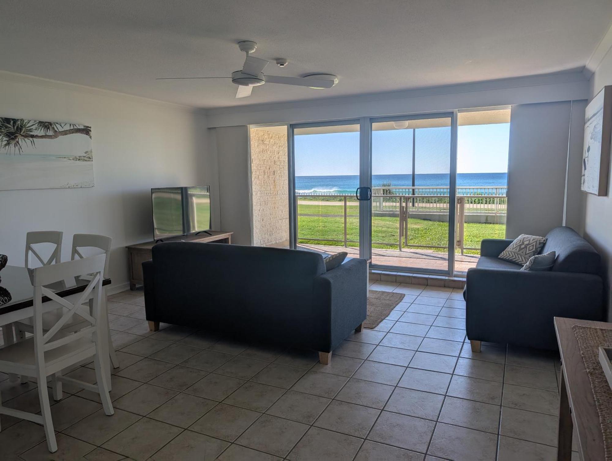 Pacific Surf Absolute Beachfront 3* Gold Coast
