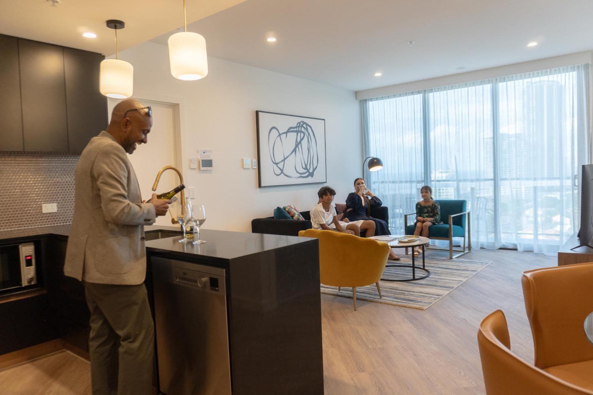 Hotel Tryp By Wyndham Southport 4*