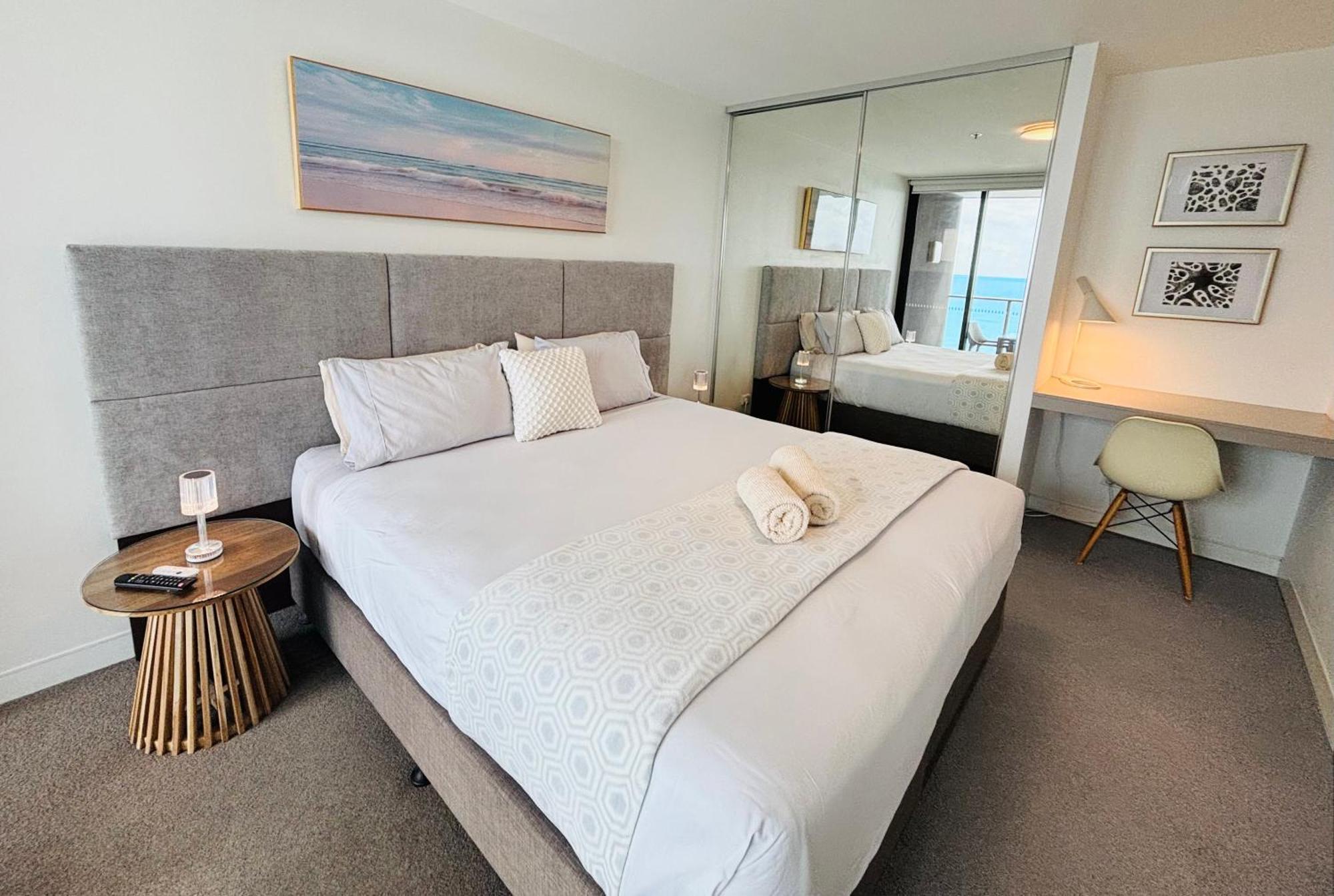 Amazing Ocean View In Surfers Paradise Apartment