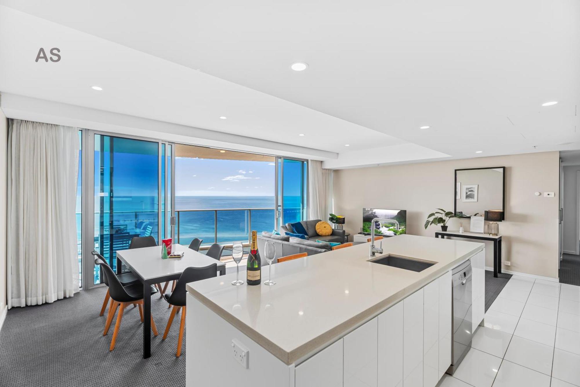 H Residences - Private - Apartment Gold Coast