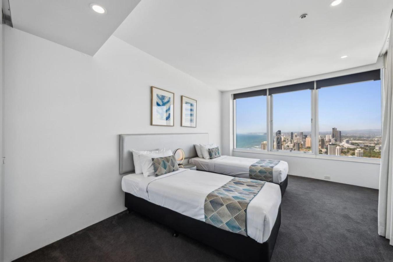 Apartment Sky On 54th Floor - Stunning South East Views Gold Coast