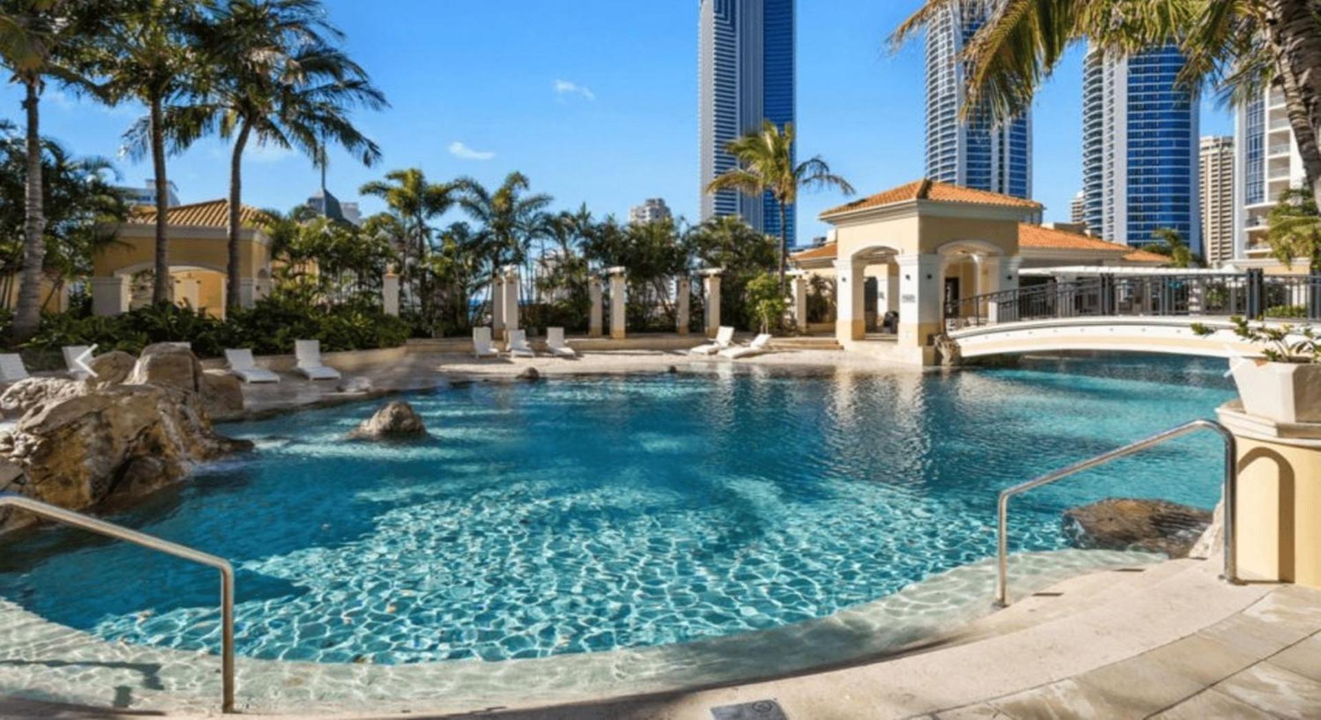 Chevron Renaissance Two Bedroom Ocean Views - Coasthm Gold Coast