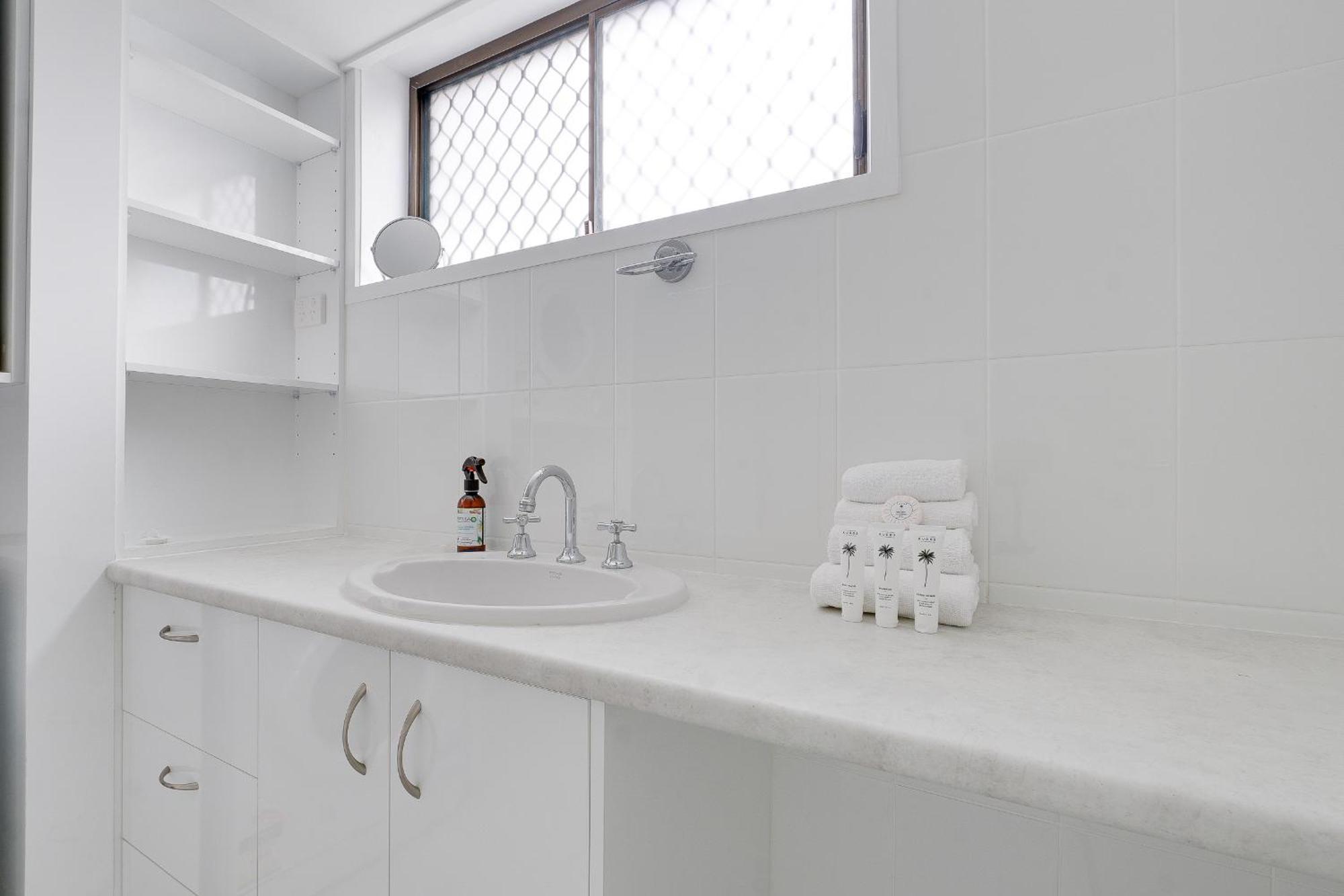 2br In Heart Of - Do Not Miss Out * Gold Coast