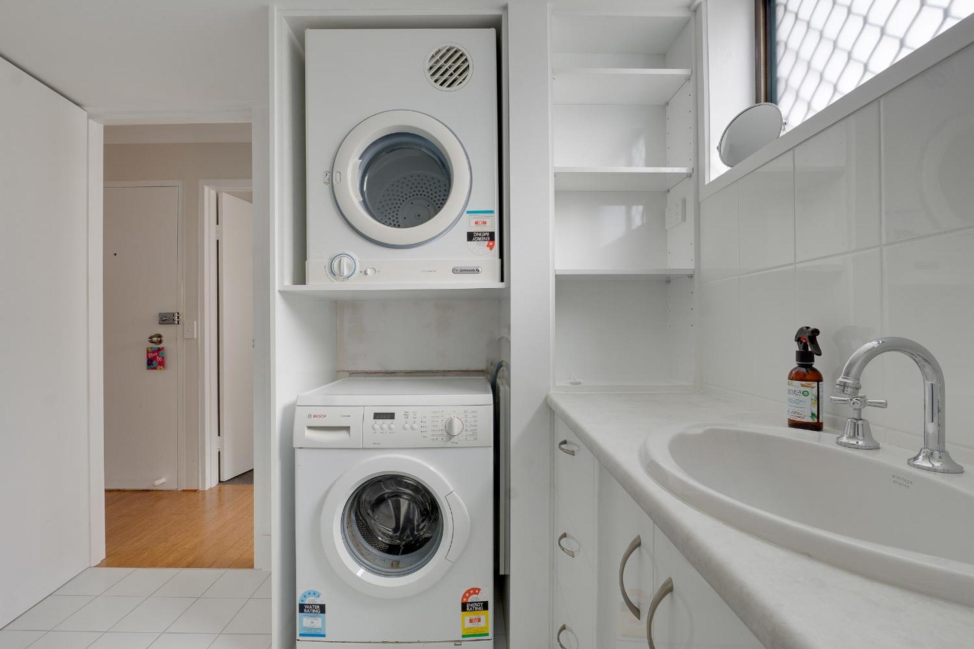 2br In Heart Of - Do Not Miss Out Apartment *